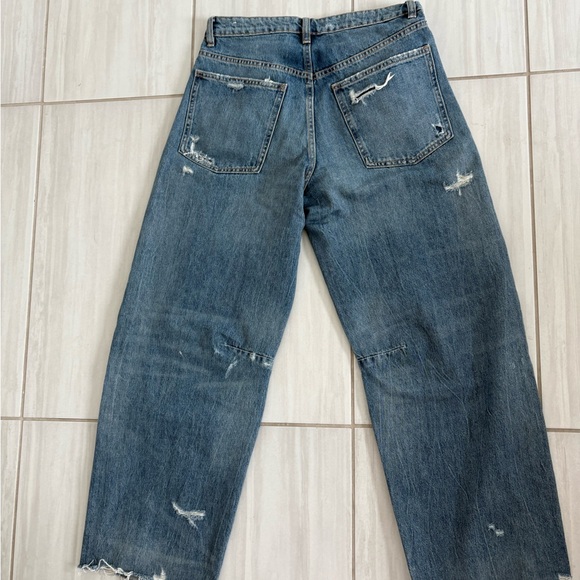 Zara women’s barrel Distressed Jeans - Blue - Picture 2 of 4